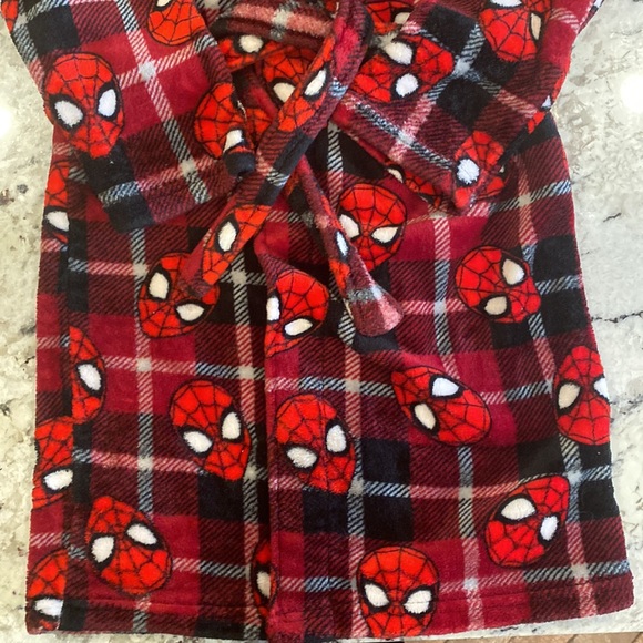 Marvel Spider Man Robe - Picture 3 of 6